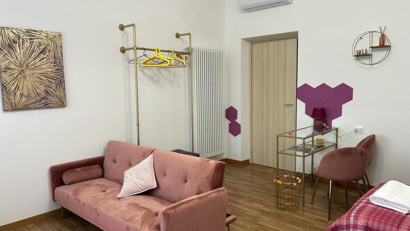 ברגמו Comfort Accommodation Room מראה חיצוני תמונה