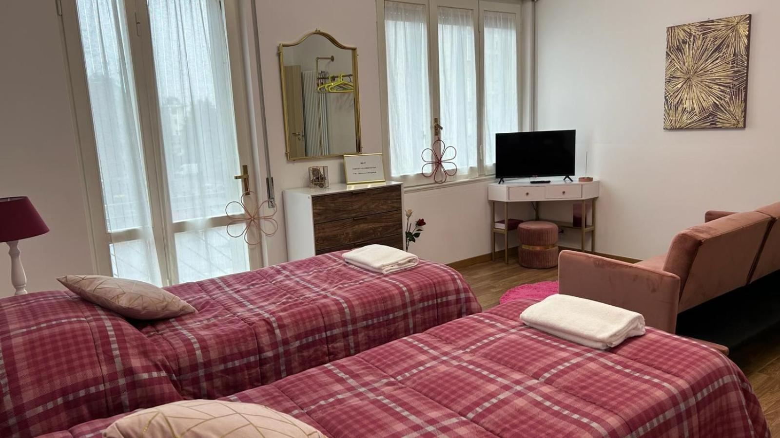 ברגמו Comfort Accommodation Room מראה חיצוני תמונה