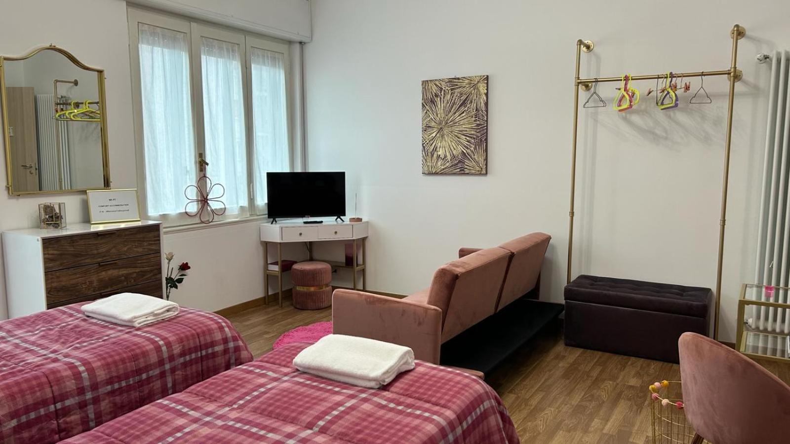 ברגמו Comfort Accommodation Room מראה חיצוני תמונה